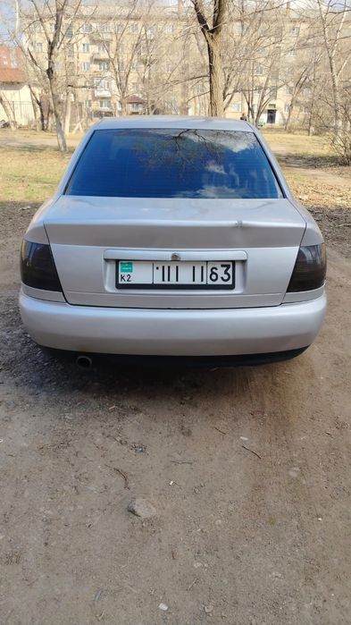 Продам Audi A4 1995г