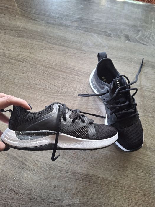 Маратонки Under armour