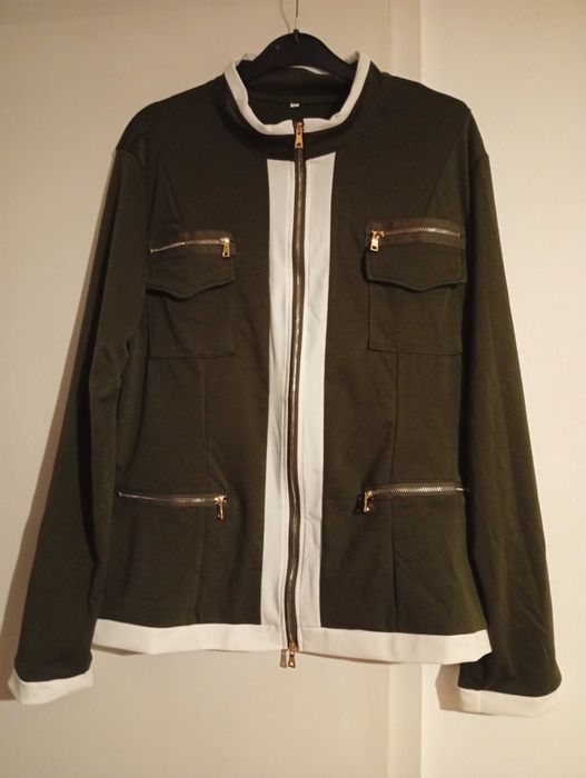 Дамски спортен комплект