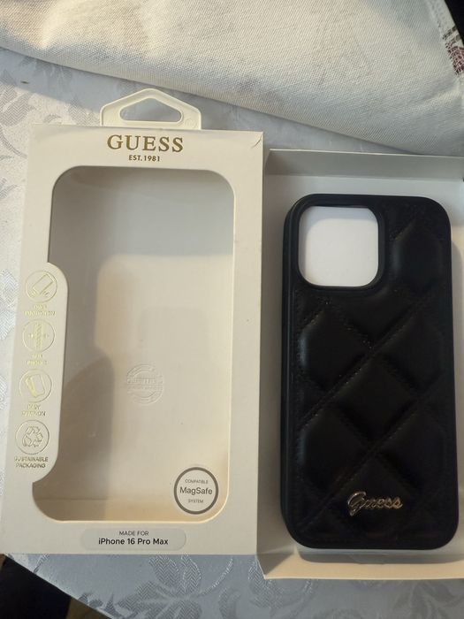Husa Guess Iphone 16 pro max