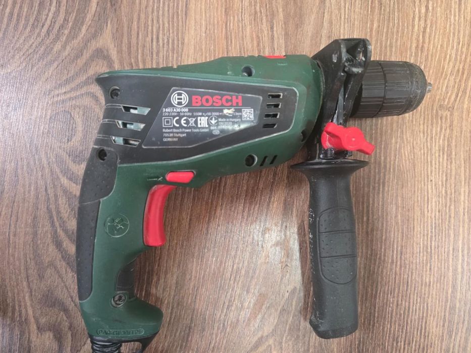 Bormasina cu percutie Bosch -P-