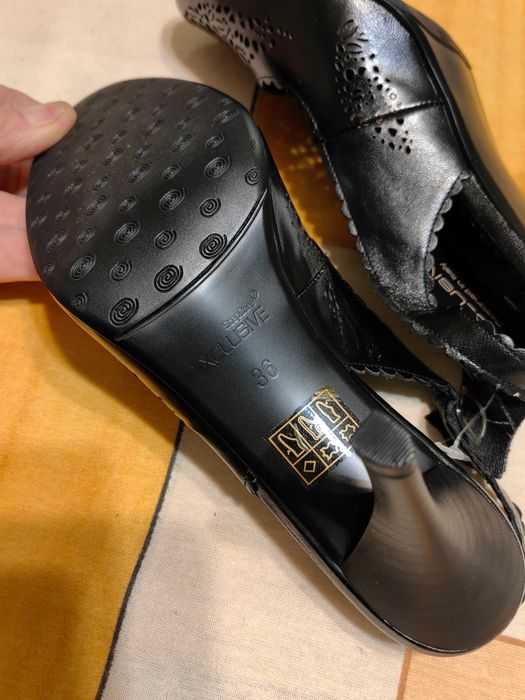 Нови Оригинални Качествени Дамски Обувки Exclusive Размер 36