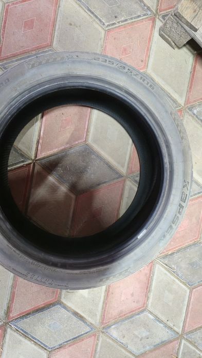 Шины 235 45 R 18