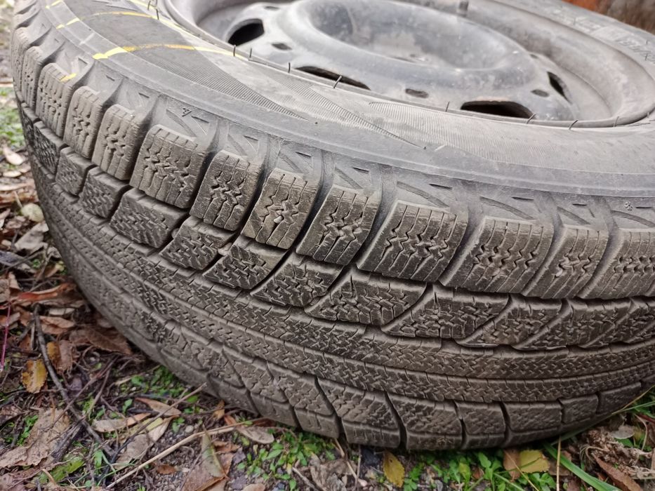 Продам  колёса с зимней резиной