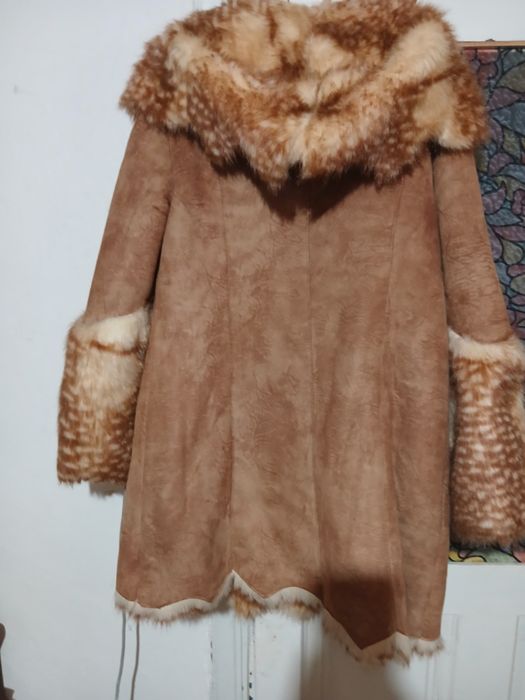 Vand haina de blana superba