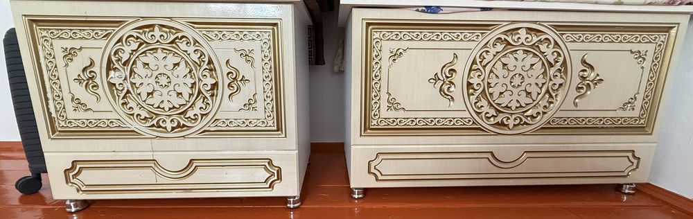 сандық сатылады. .