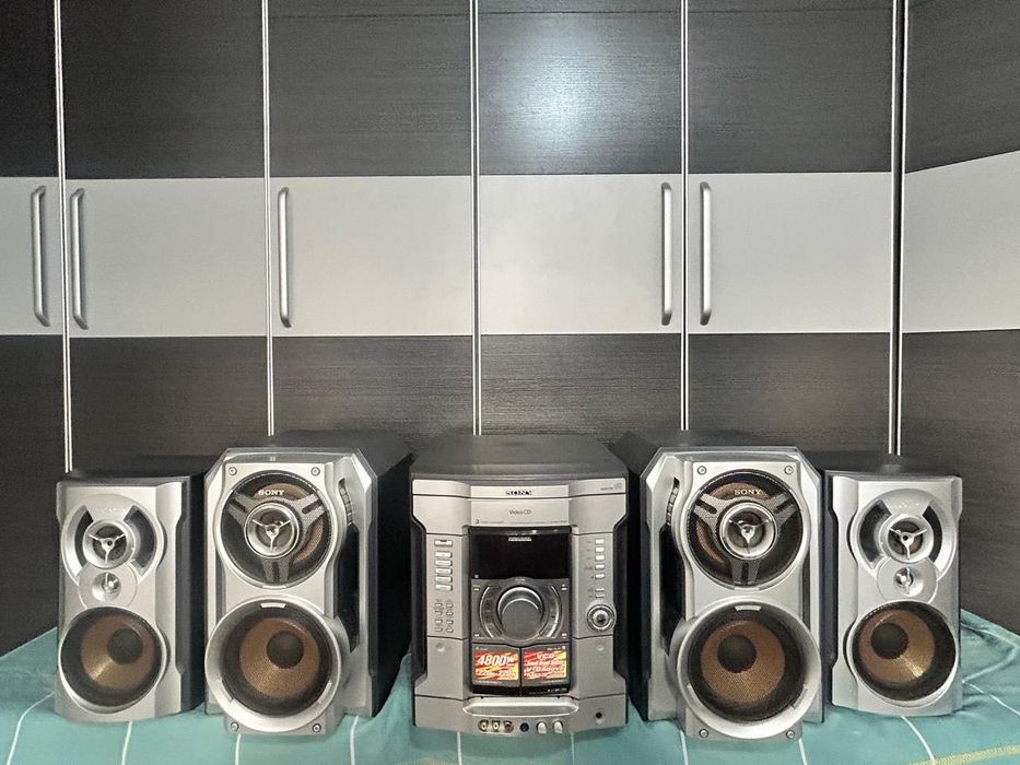 Музыкальный центр