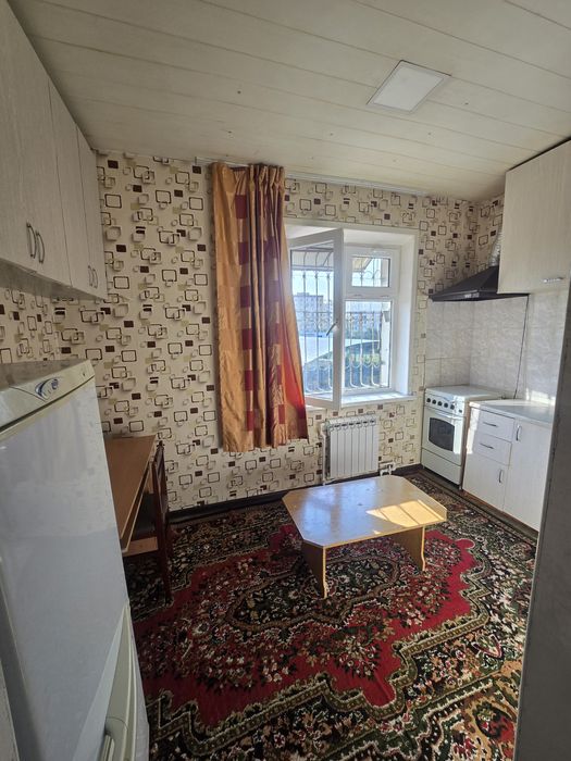 Срочно  сдаётся  квартира сергели  6 1 ком семья  рядом  мерос тойхана