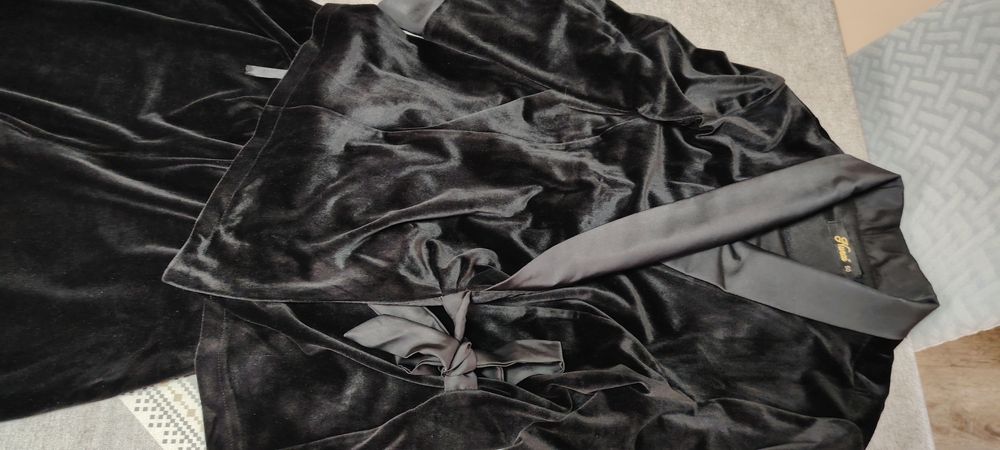 Женский вечерний костюм