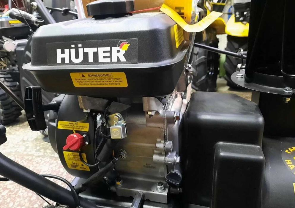 Снегоуборщик Huter SGC 4000B