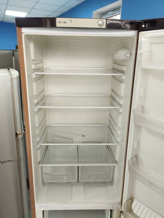 Холодильник indesit