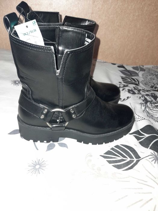 Дамски зимни боти