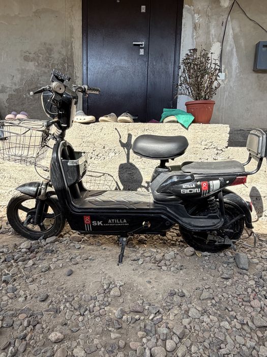Скутер ATILLA 8sk