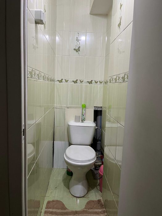 продается 4ком кв, 1 эт-4мкр-7дом