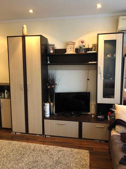 inchiriez apartament doua camere numai pentru elevi la scoala