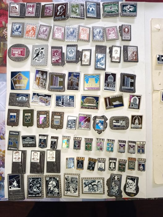 Значки ситаловые