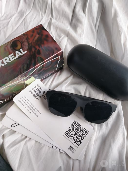 XREAL Air 2 Pro + оригинальный XREAL Hub
