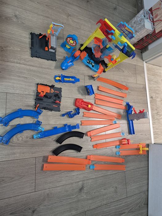 Писта на Пепа Пиг,къща и други играчки