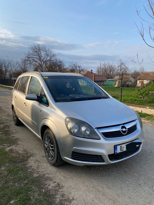 Opel zafira b 2009