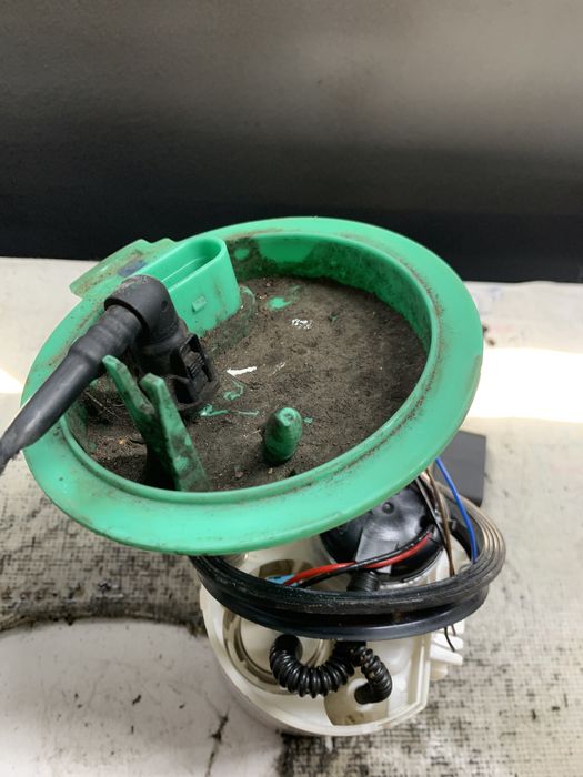 pompa rezervor benzina  volkswagen golf 7 1.4 benzina 2015