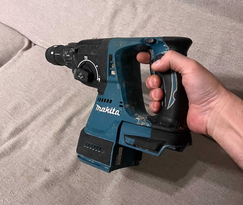 Makita DHR243 18V Brushless SDS Plus rotopercutor profesional