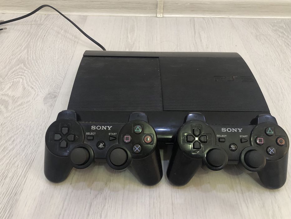 PlayStation 3 Super slim с кучу играми