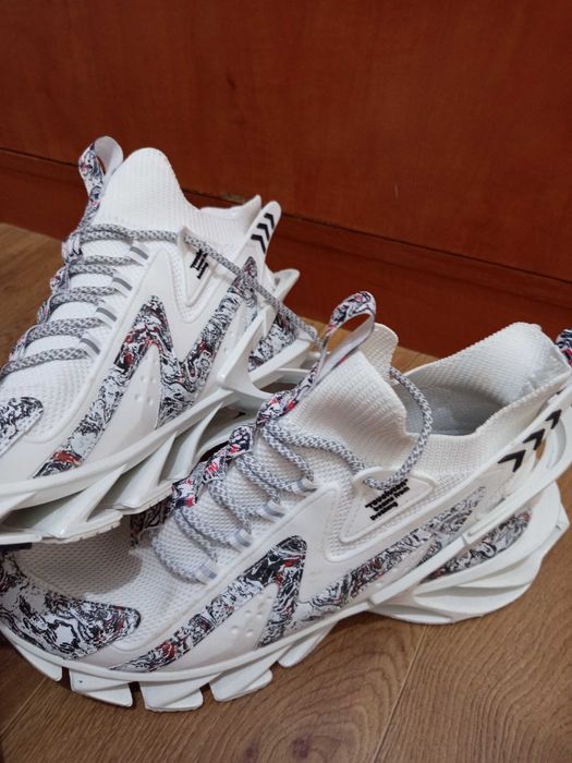 Маратонки. 43 номер