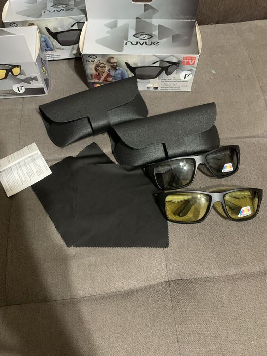 Очки солнцезащитные