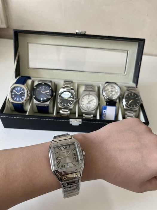 Новый часы продается по 5000