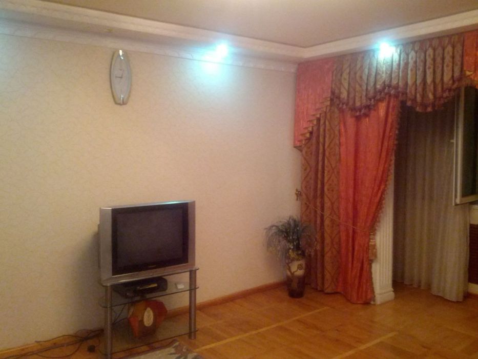 75000у.е Беруний метро 1 сутик  5 хона