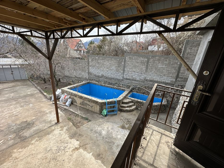 Дача сотилади Чорвок Бостонлик