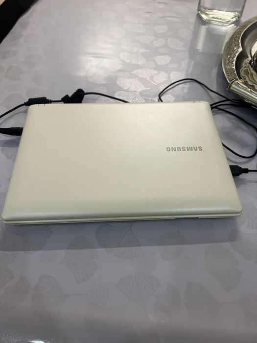 Продам  Нетбук  Samsung  N100SP