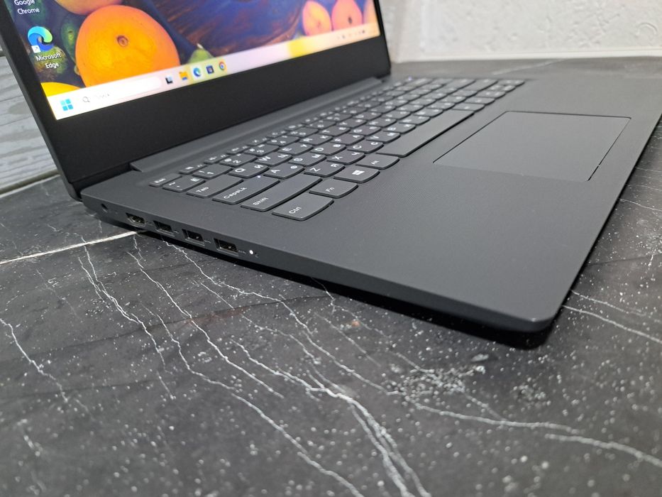 Продам ультрабук LENOVO V14-ADA  (идеал)