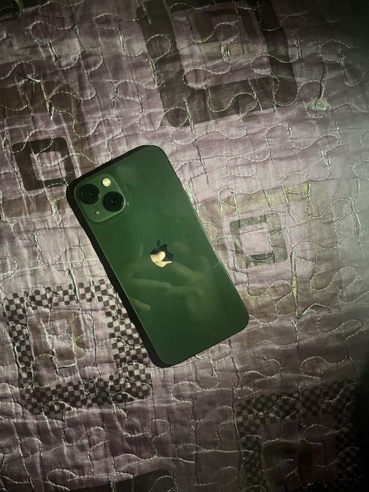 продам iphone 13 256гб