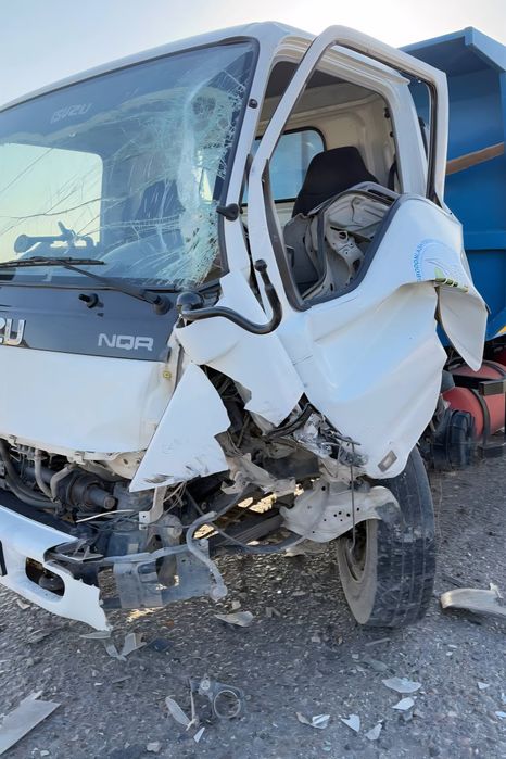 Кузавной ремонт грузовых автомобиле ИСУЗУ