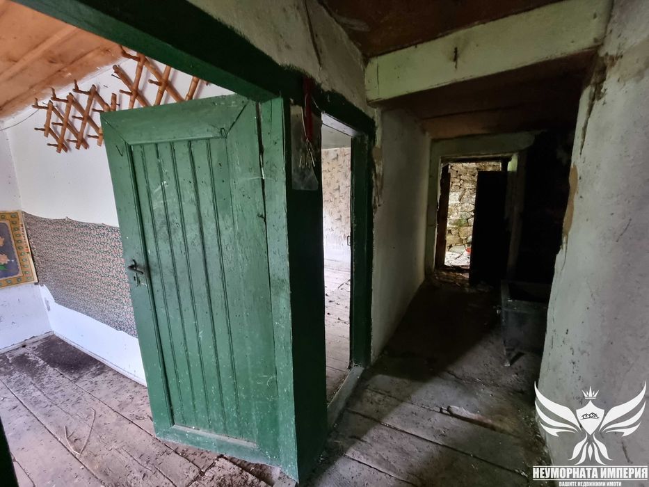 Двуетажна вила/къща 142РЗП с 280кв. двор село Белев Дол общ.Смолян