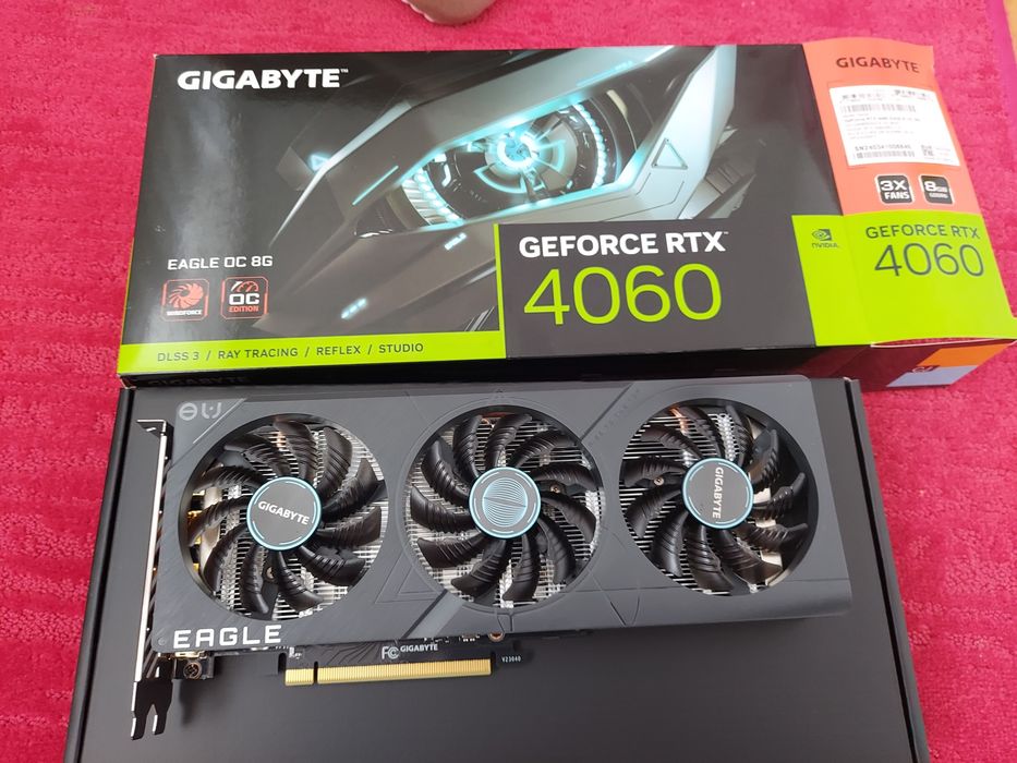 Vând RTX 4060 Gigabyte Eagle OC 8GB DDR6