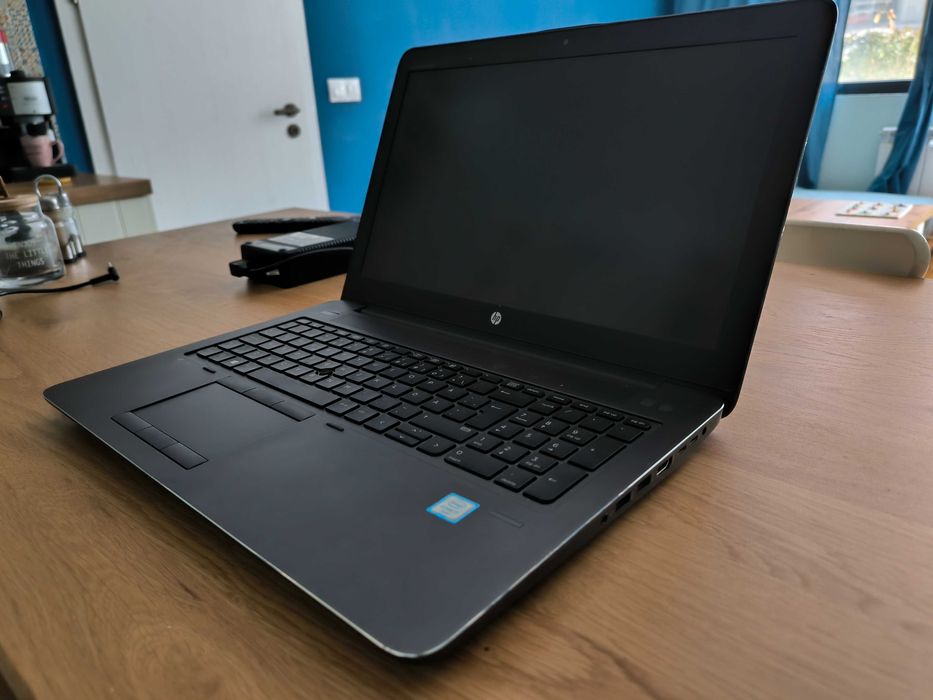 HP ZBook 15 G3 на части