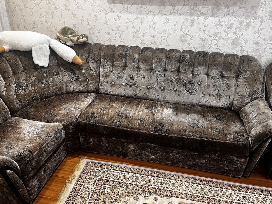 Диван угловой с креслом