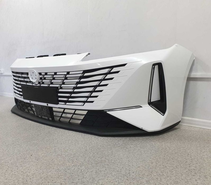 Передний бампер на Changan Eado