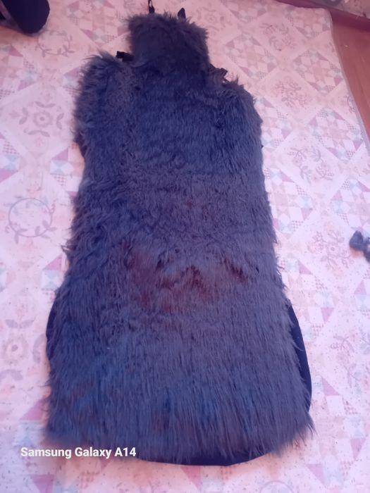 Продам  меховой чехол для авто