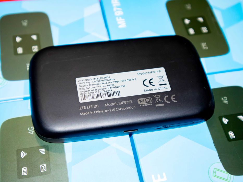 Преносим рутер ZTE, MF971R HotSpot, LTE, 4G, USB, Wi-Fi - Бисквитка