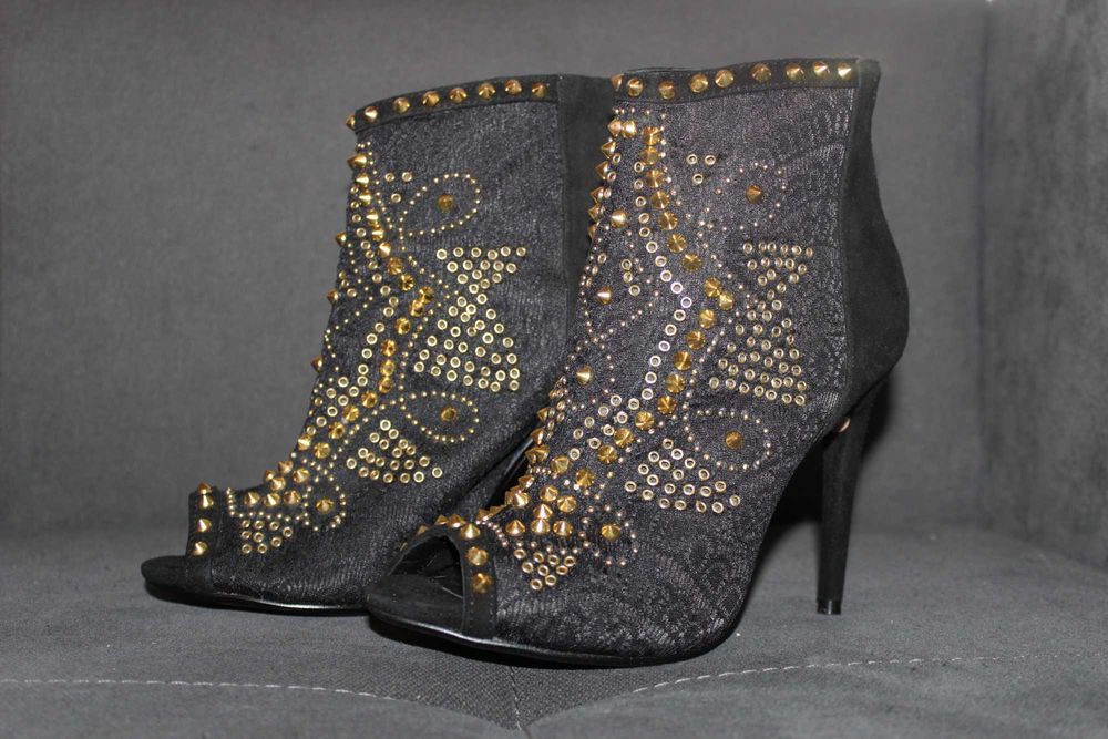 Отворени боти ZARA номер 38