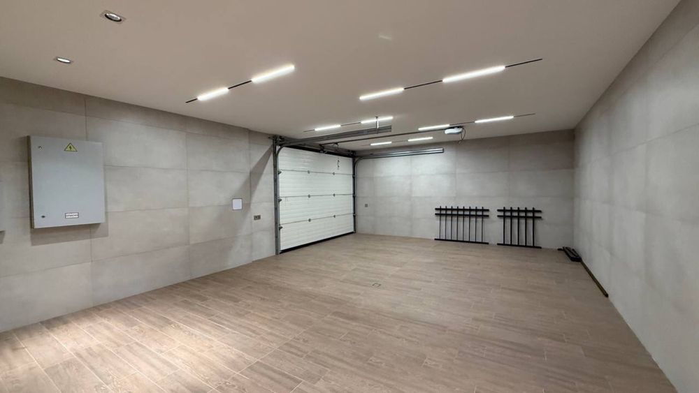 ПРОДАЕТСЯ ДОМ  Мирзо_улугбекский район Ор.р:  центр Луначарского