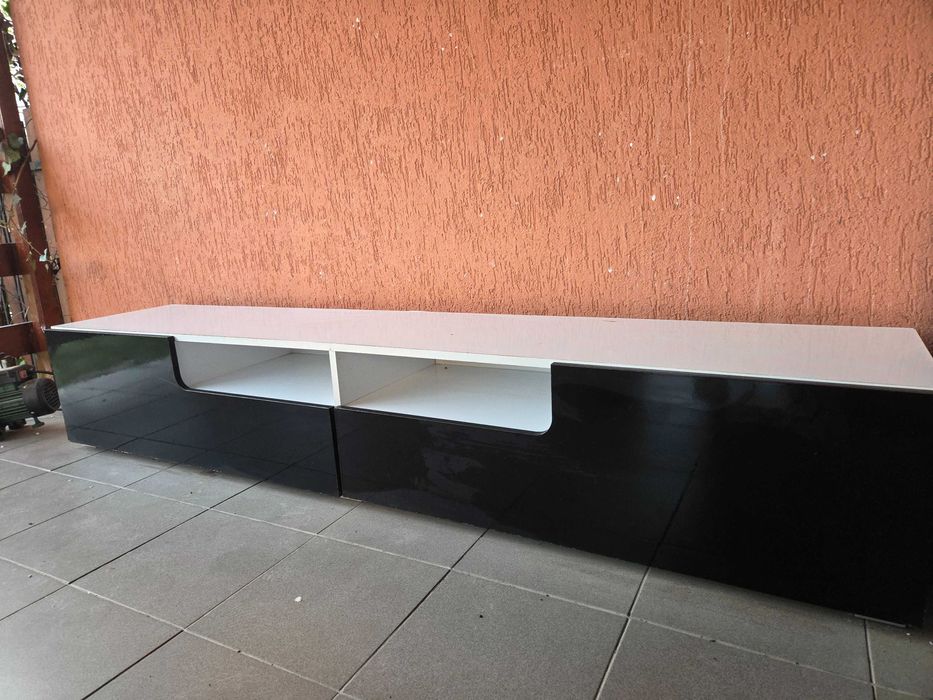 Vand Comoda TV predare in Timisoara