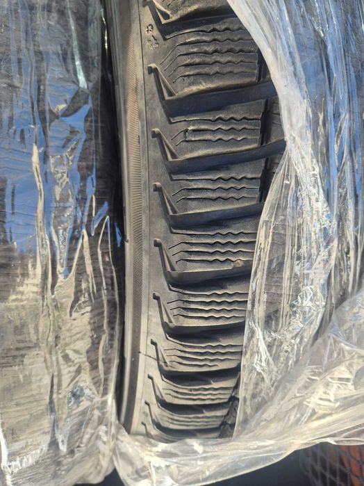 4 бр. зимни гуми MICHELIN 255/55 R18