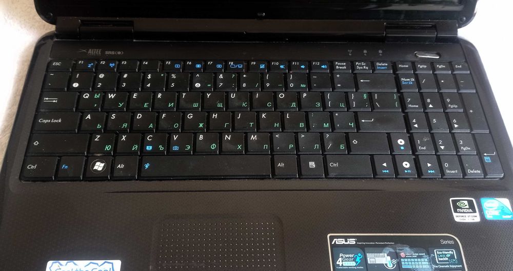Laptop 15.6" Asus K50ID, Core2Duo 2.1GHz, GeForce 320M 1GB, SSD