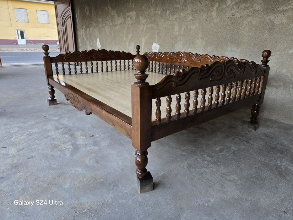 Tapchan, yogoch kiravat,