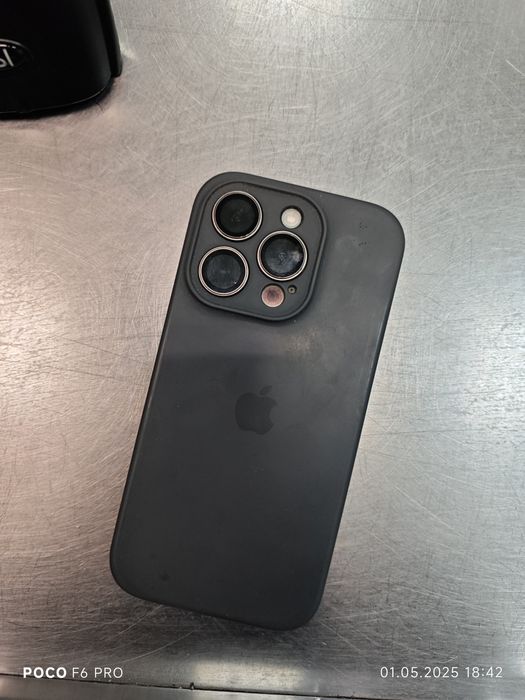 Продам айфон 15 про 256 гб