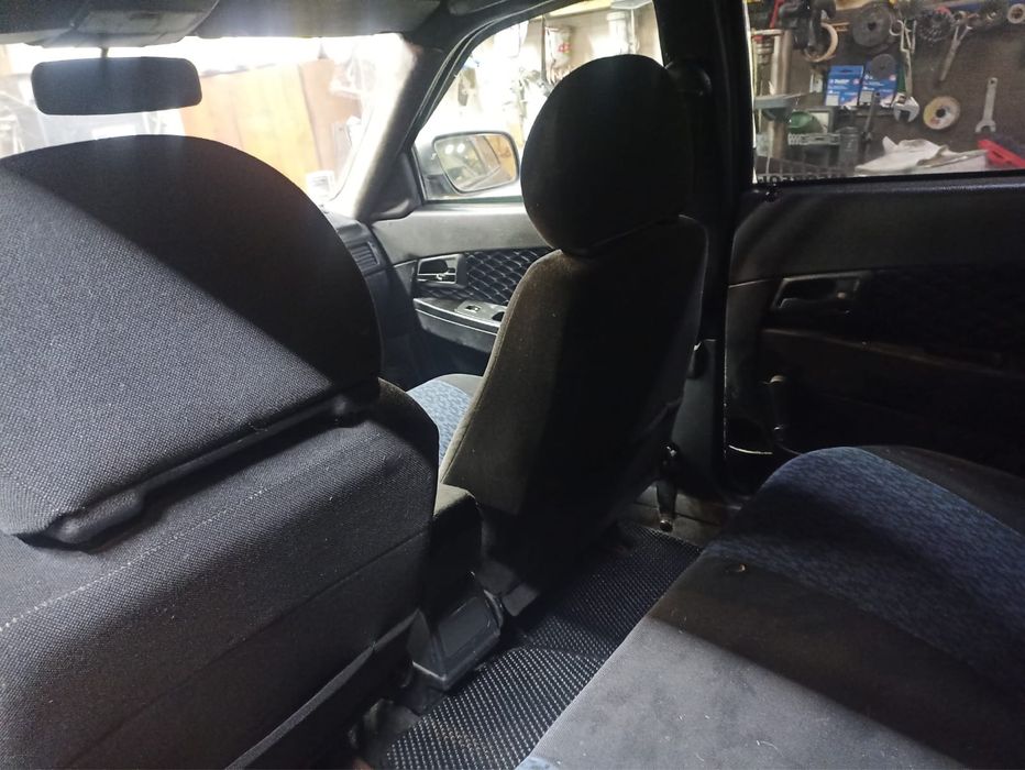 Продается приора 1 поколения